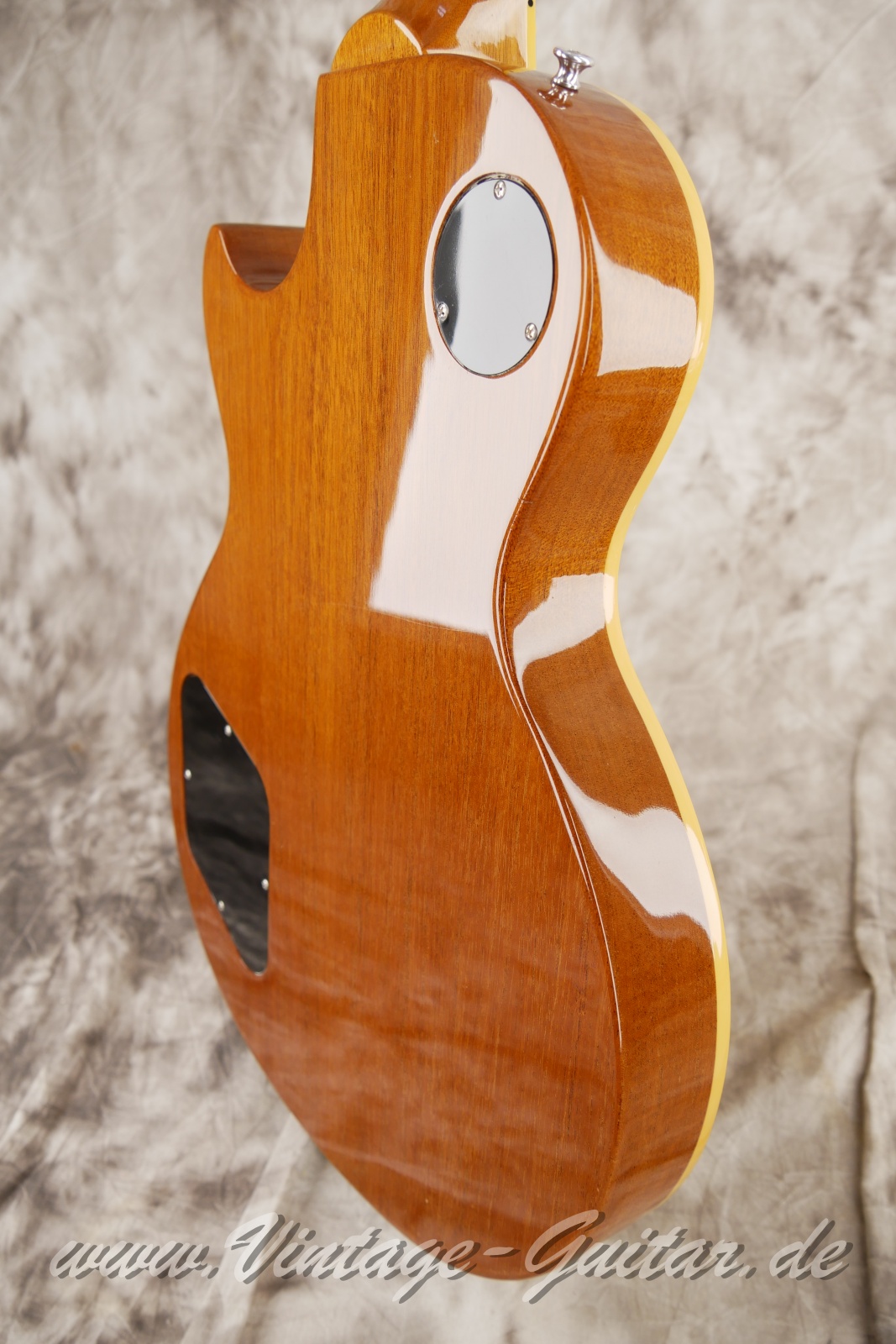 img/vintage/6273/Gibson_Les Paul_Tribute_1952_Goldtop_2009-012.JPG